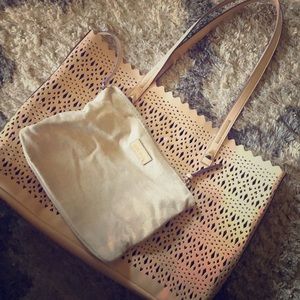 Beach tote